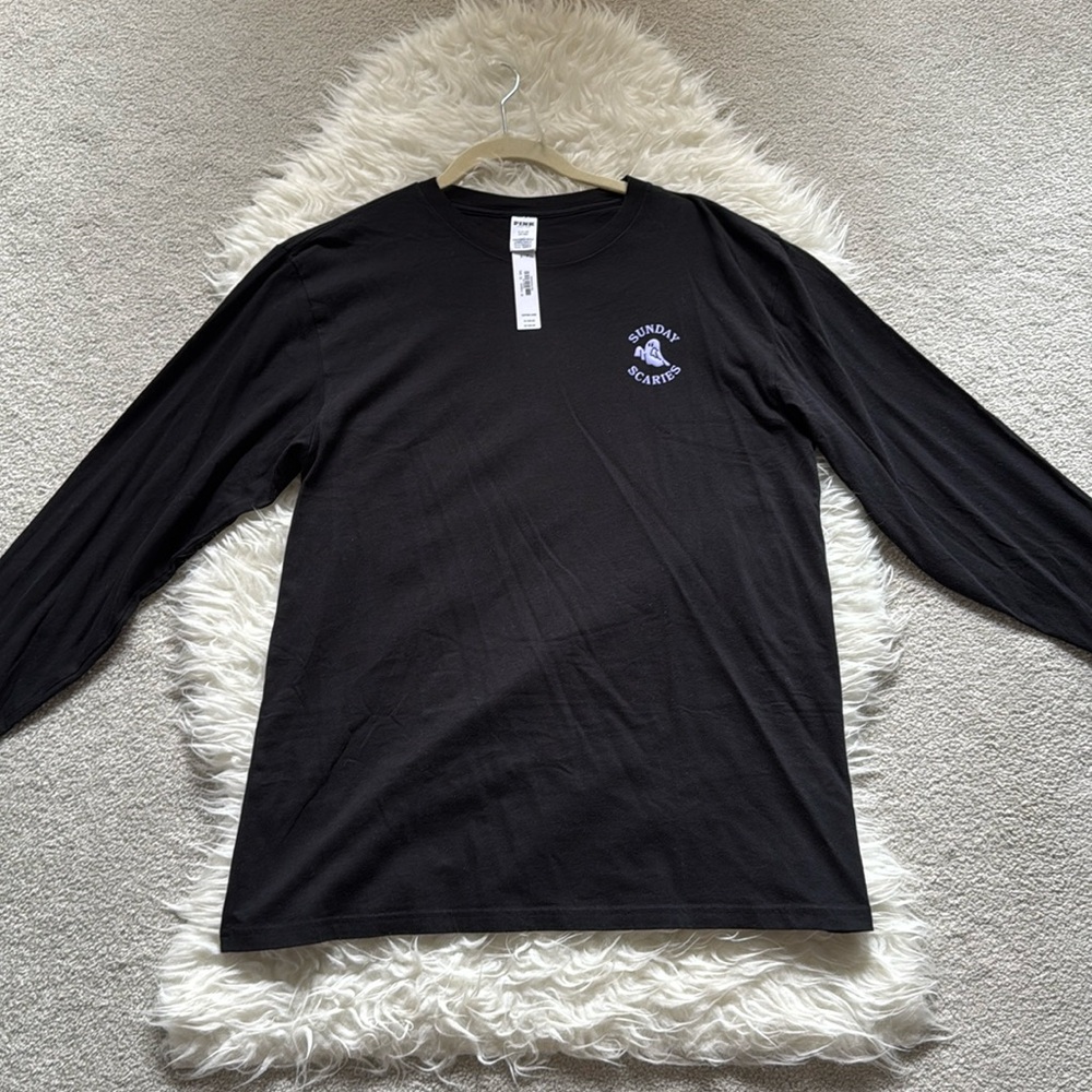 NWT PINK Victoria’s Secret Campus Cotton Long-Sleeve Tee - Pure Black Scaries